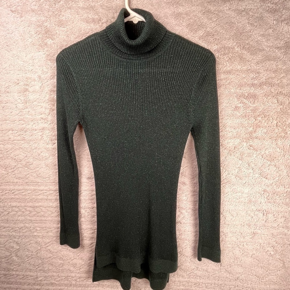 RUFF HEWN Emerald Green Very Stretchy Turtleneck Metalic Threads Medium